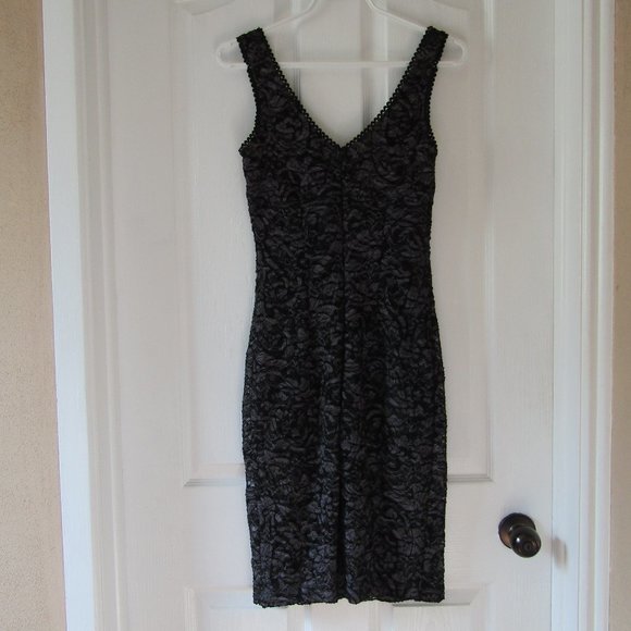 Black and Grey zip back lmini dress - Picture 6 of 7